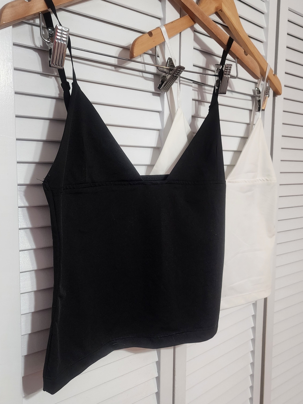 Women’s V-Neck Thin Camisole Tank Top in Black and White